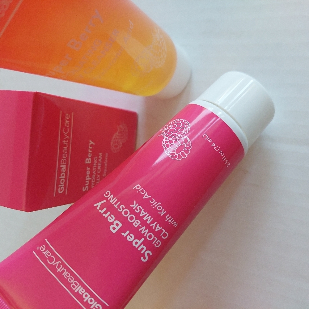 Global Beauty Care SUPER BERRY - Picture 3 of 5